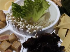 -鸡遇虾煲干锅火锅(小寨金莎店)