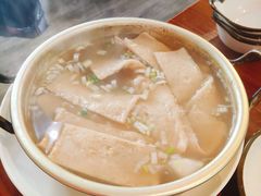 鱼饼汤-红辣椒八爪鱼特色韩国料理