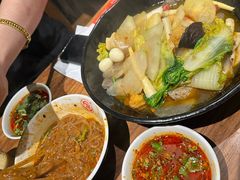 -万记麻辣烫国展总店