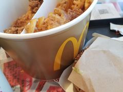 -麦当劳(展览路店)