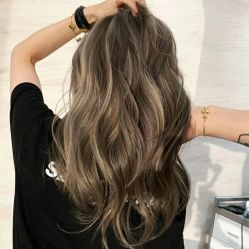 -时尚殿堂明星门店