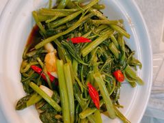 -汗腾格里·风味餐厅(新疆驻京办店)