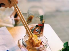 柠檬酸辣鸡爪-月半小炉焖烤