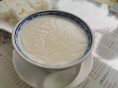 -周大娘牛乳(旧寨古村总店)