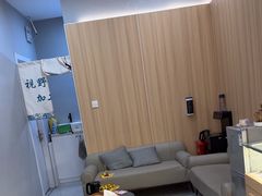 -视野联行眼镜·蔡司·尼康·授权优选门店(青浦宝龙店)