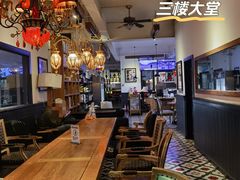 -拖板鞋咖啡旅行酒店(春熙路地铁站店)