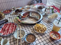 -山悦里 山野·鲜火锅(罗斯福广场店)