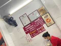 -威邵鸡煲(西华路总店)