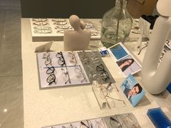 -视野联行眼镜·蔡司·尼康·授权优选门店(青浦宝龙店)