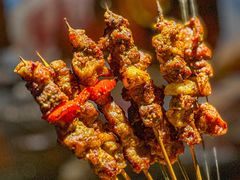 -龙巢盱眙龙虾·牛蛙·烧烤宵夜(八卦岭店)