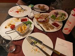 -WOLFGANG PUCK KITCHEN & BAR(迪士尼小镇店)