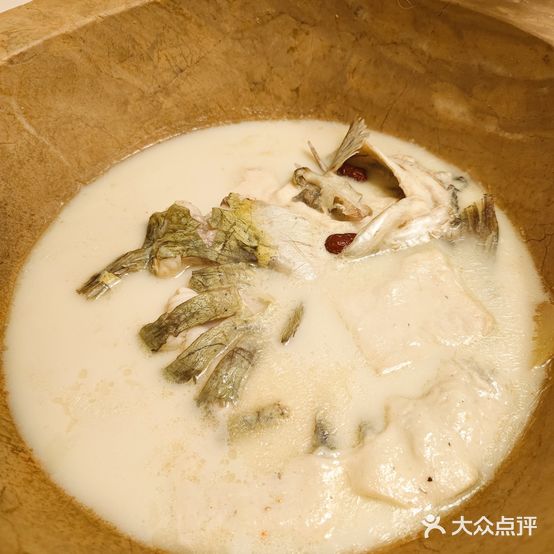 石炊百味云南蒸汽石锅鱼(房家小区店)