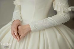 -Lady  Jane高端婚纱礼服馆