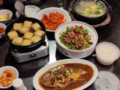 -临街徽菜馆·正宗黄山味