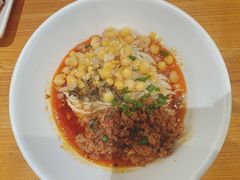 -诚铭记·虾仁汤包·成都小吃(融创店)