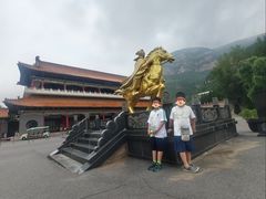 -藏山旅游风景区