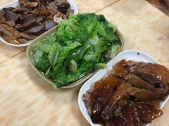 -香辉食馆(新兴路店)