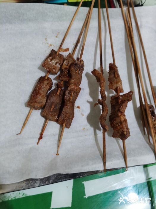 小红桶烧烤(烟台芝罘医院总店)牛舌头图片