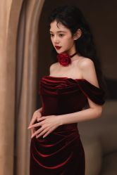 -不晚国际婚纱礼服