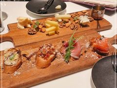 -wineapp葡萄酒餐吧(外滩金融中心店)
