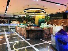 -小天鹅戴斯酒店鲸鲨百汇创作料理