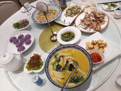 -启东海鲜人家(古美路店)
