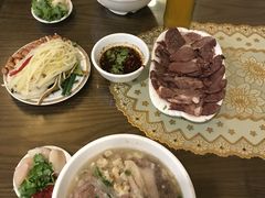 -一间楼牛羊肉泡馍馆(东一路店)