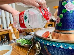 -毛辣果·贵州红酸汤牛肉火锅(西单店)