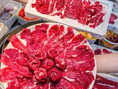 -来龍儿鲜切牛肉自助老火锅