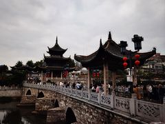 -包整·丝娃娃(一览甲秀楼风景店)