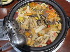 -菌之家·专业纯野生菌火锅·特色炒菌
