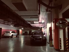 -上海喜玛拉雅酒店-停车场