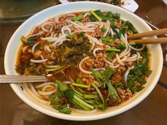 纯正云南小锅米线-遇见阿家村云南菜(魏公村店)