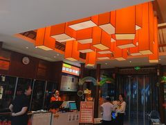 -阿瓦山寨·湘菜现炒·剁椒鱼头王(咸阳总店)