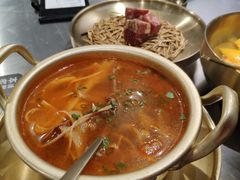 泡菜肥牛汤-本炙炭烤·蒲烧活鳗料理店(金沙洲店)