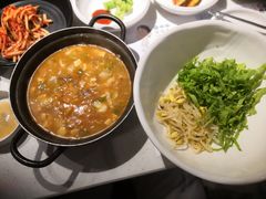 本家大酱汤-本家韩国烤肉(青岛万象城店)