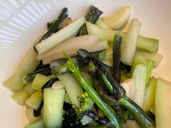 -鱼鲜饭香·招牌汽锅剁椒鱼头王