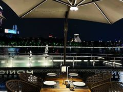 露天位-MONICH牛排融合餐厅(和义大道购物中心店)