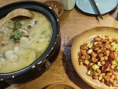 -九锅一堂酸菜鱼(学府凯德店)