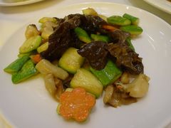 西葫芦炒象拔蚌-稻香(青衣城店)