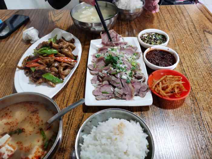 延吉狗肉汤饭图片