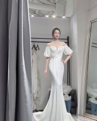 -Lady  Jane高端婚纱礼服馆