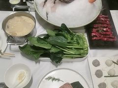 -红鼎豆捞·非遗鲍皇汤火锅(宝丰路店)