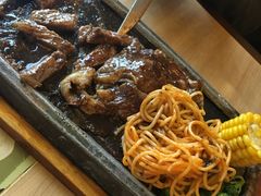-必胜客(机场路店)