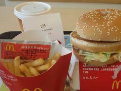 -麦当劳(军博店)