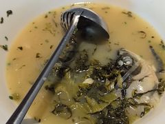 -严记小天府酸菜鱼(西四路店)