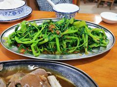 -无名牌猪脚店