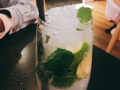-樱花里音乐餐吧·牛扒椰子鸡(东圃店)
