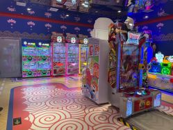 -Qmiss家庭娱乐中心(恒隆广场店)