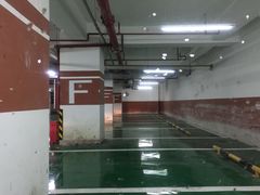 -奉贤宝龙城市广场·停车场